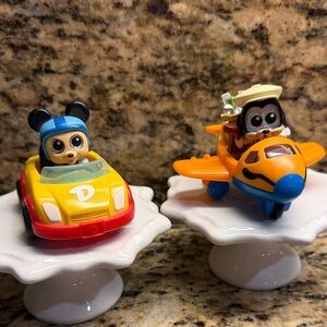 Disney Doorable Mickey and Goofy Toy Vehicle Mini Cars